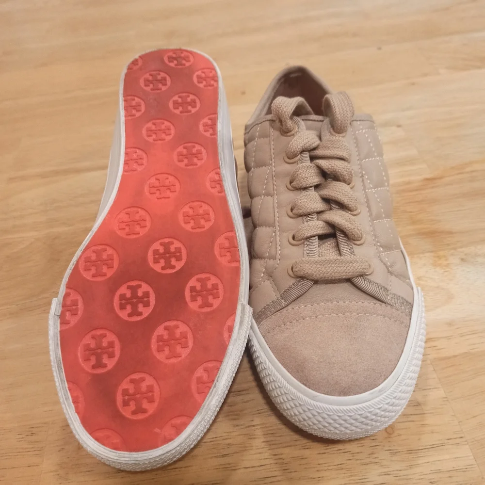 Tory Burch Bryant Sneakers Beige Quilted Leather Size 6 - Picture 12 of 16